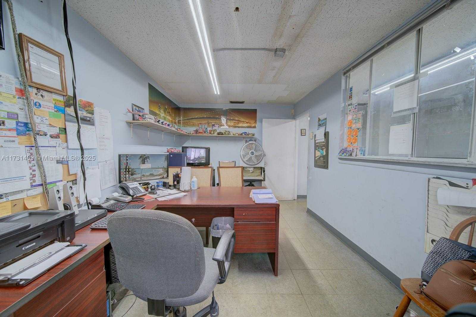 Small Image of 4850 NE 12TH AVE, Oakland Park Number 9
