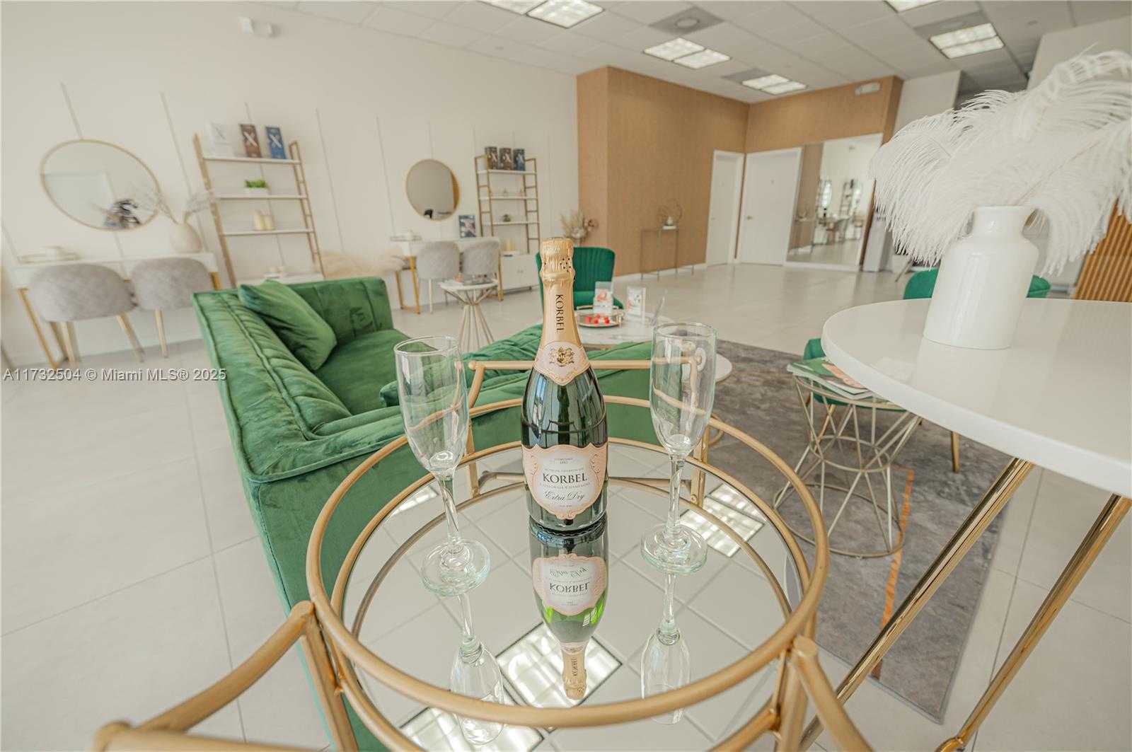 Small Image of 20335 BISCAYNE BLVD, Aventura Number 13