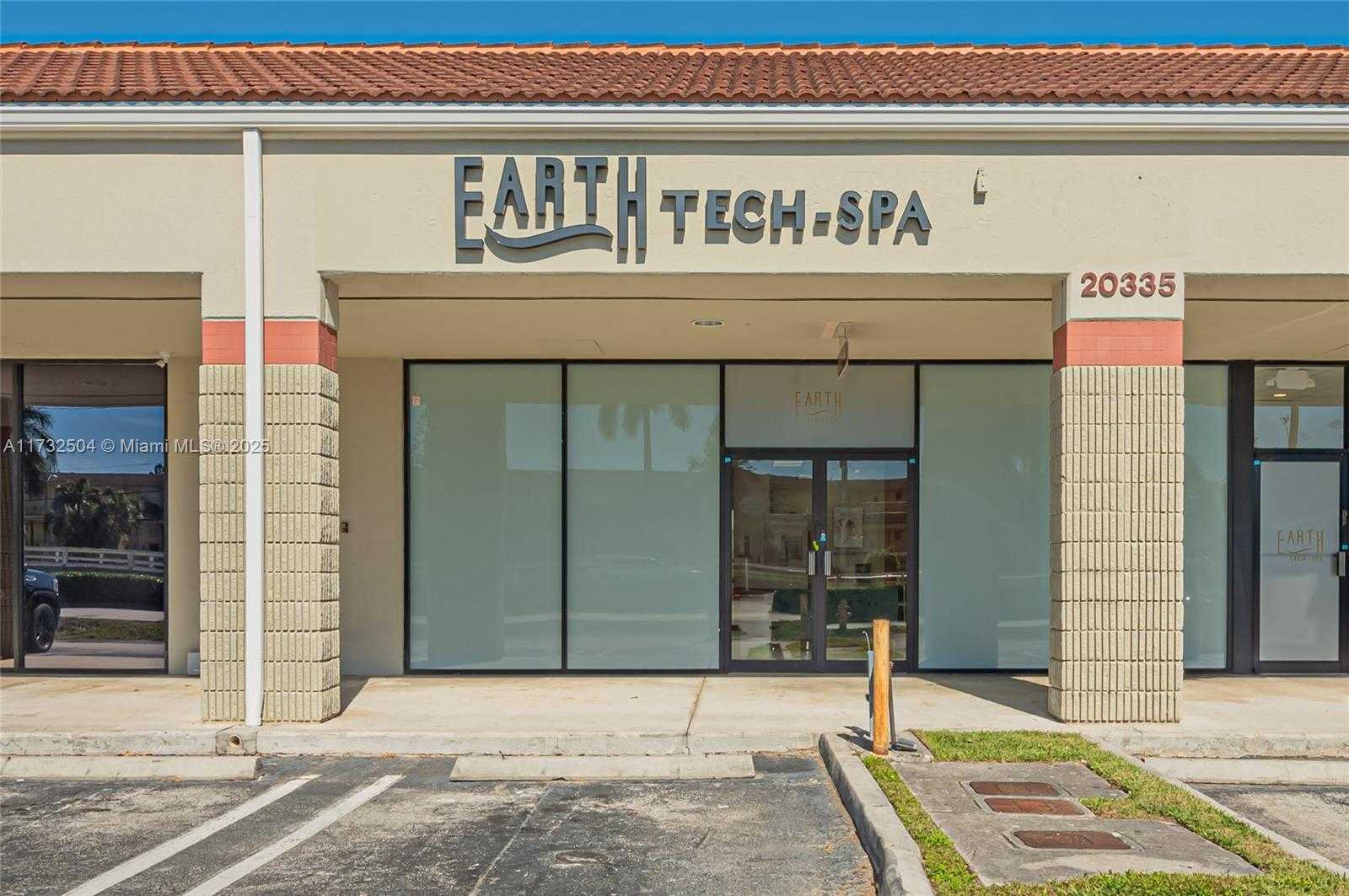 Small Image of 20335 BISCAYNE BLVD, Aventura Number 5