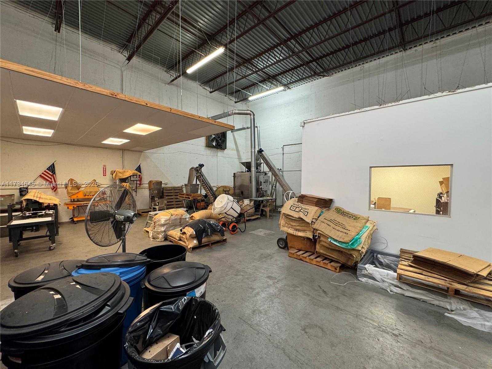 Small Image of 1805 SOUTH WEST 31ST AVE, Pembroke Park Number 20