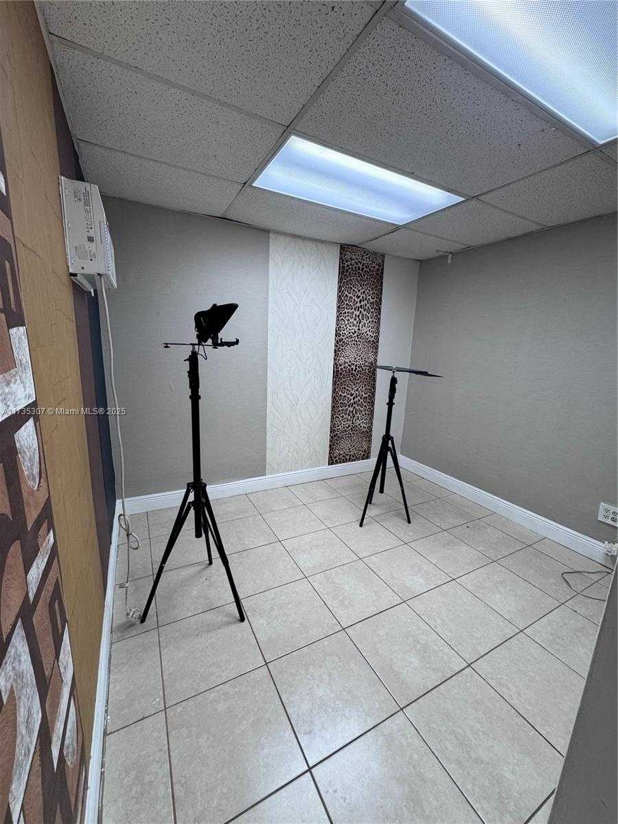 Small Image of 8275 NORTH WEST 56TH ST, Doral Number 7