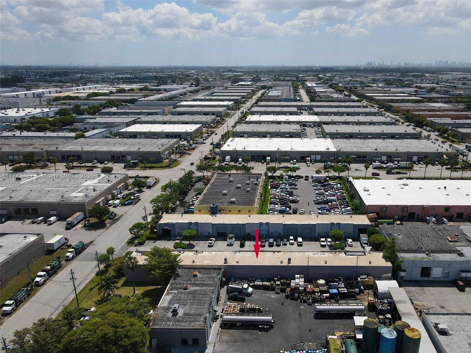 Small Image of 8450 NORTH WEST 68 ST, Doral Number 10