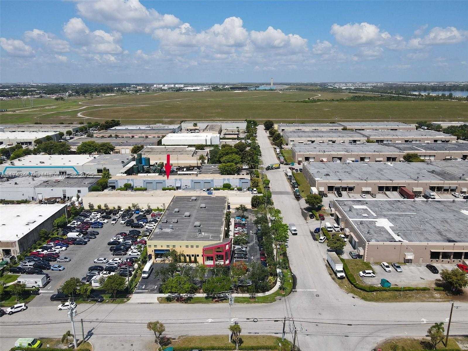 Small Image of 8450 NORTH WEST 68 ST, Doral Number 15