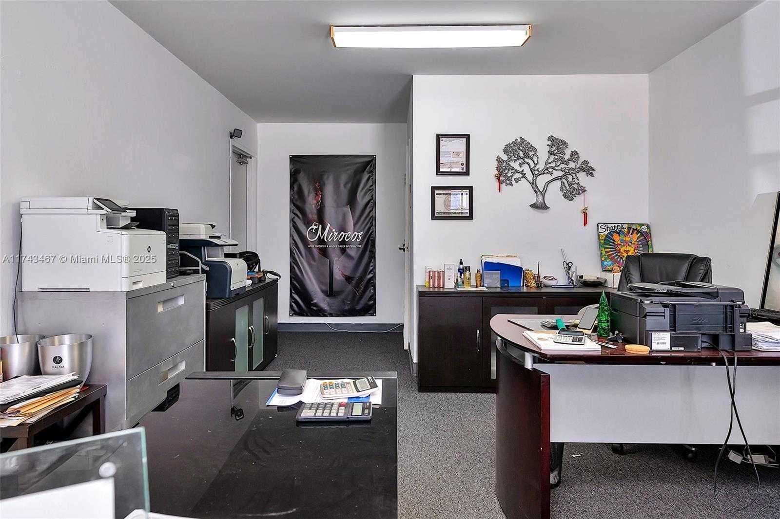 Small Image of 8450 NORTH WEST 68 ST, Doral Number 24