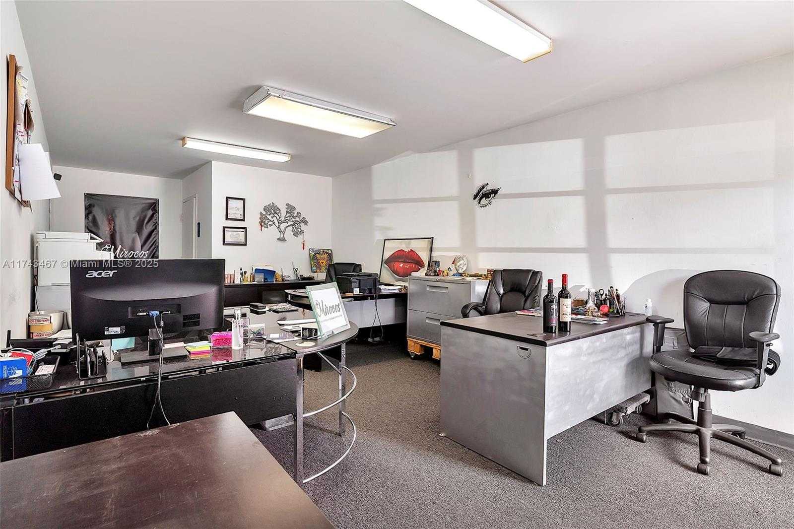 Small Image of 8450 NORTH WEST 68 ST, Doral Number 25