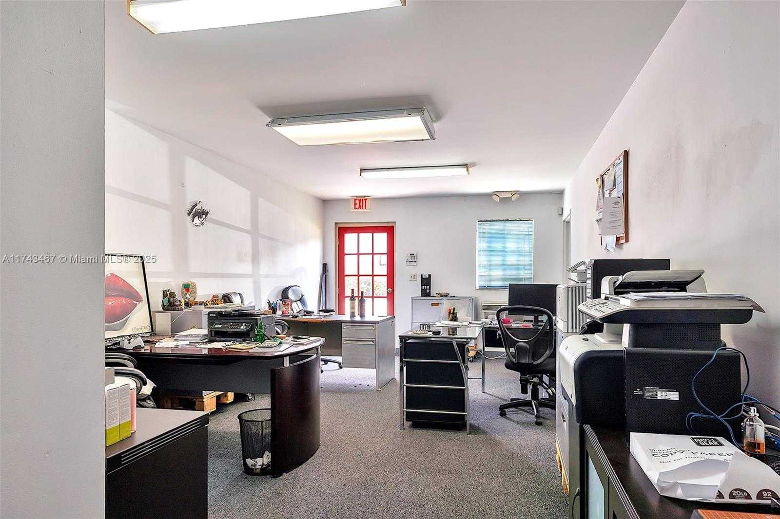 Small Image of 8450 NORTH WEST 68 ST, Doral Number 26