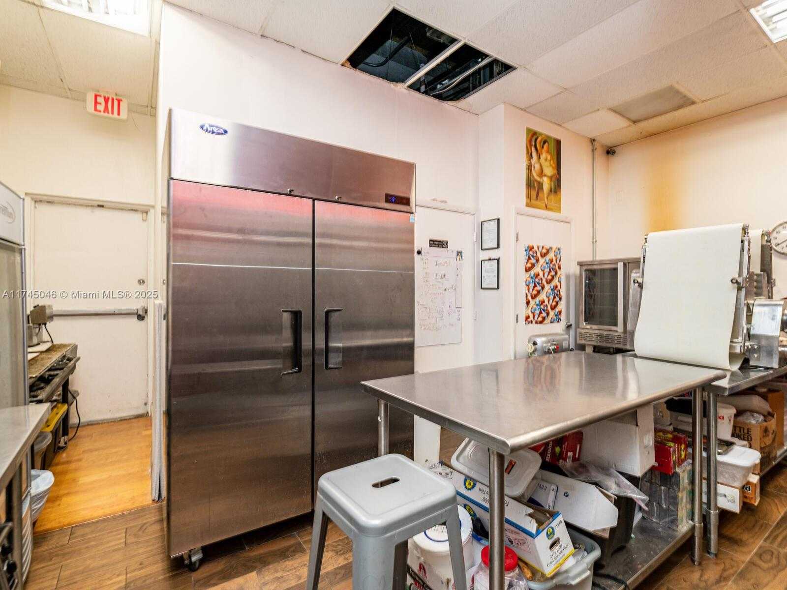 Small Image of 1320 SOUTH WEST 160TH AVE, Weston Number 24