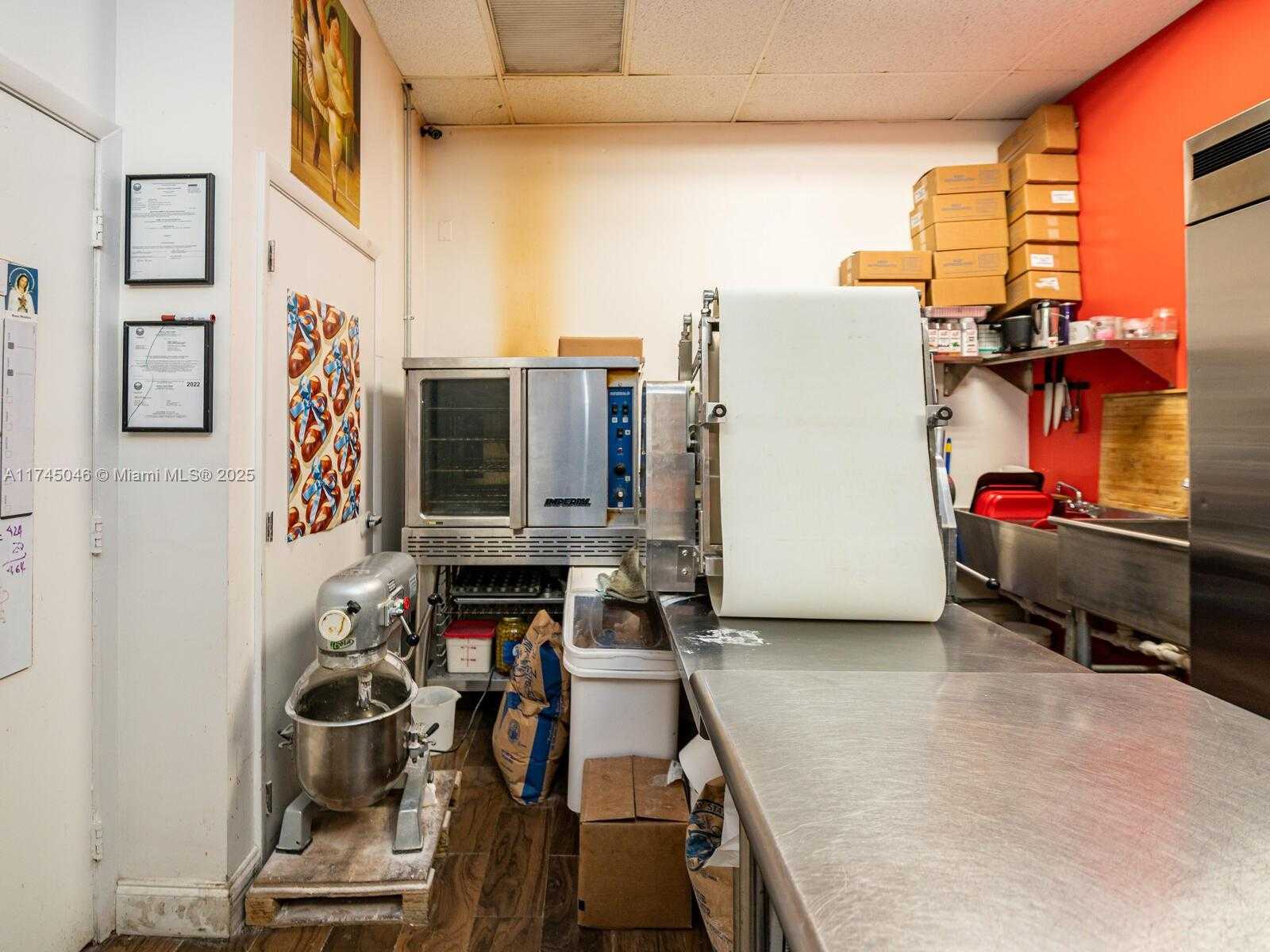 Small Image of 1320 SOUTH WEST 160TH AVE, Weston Number 29