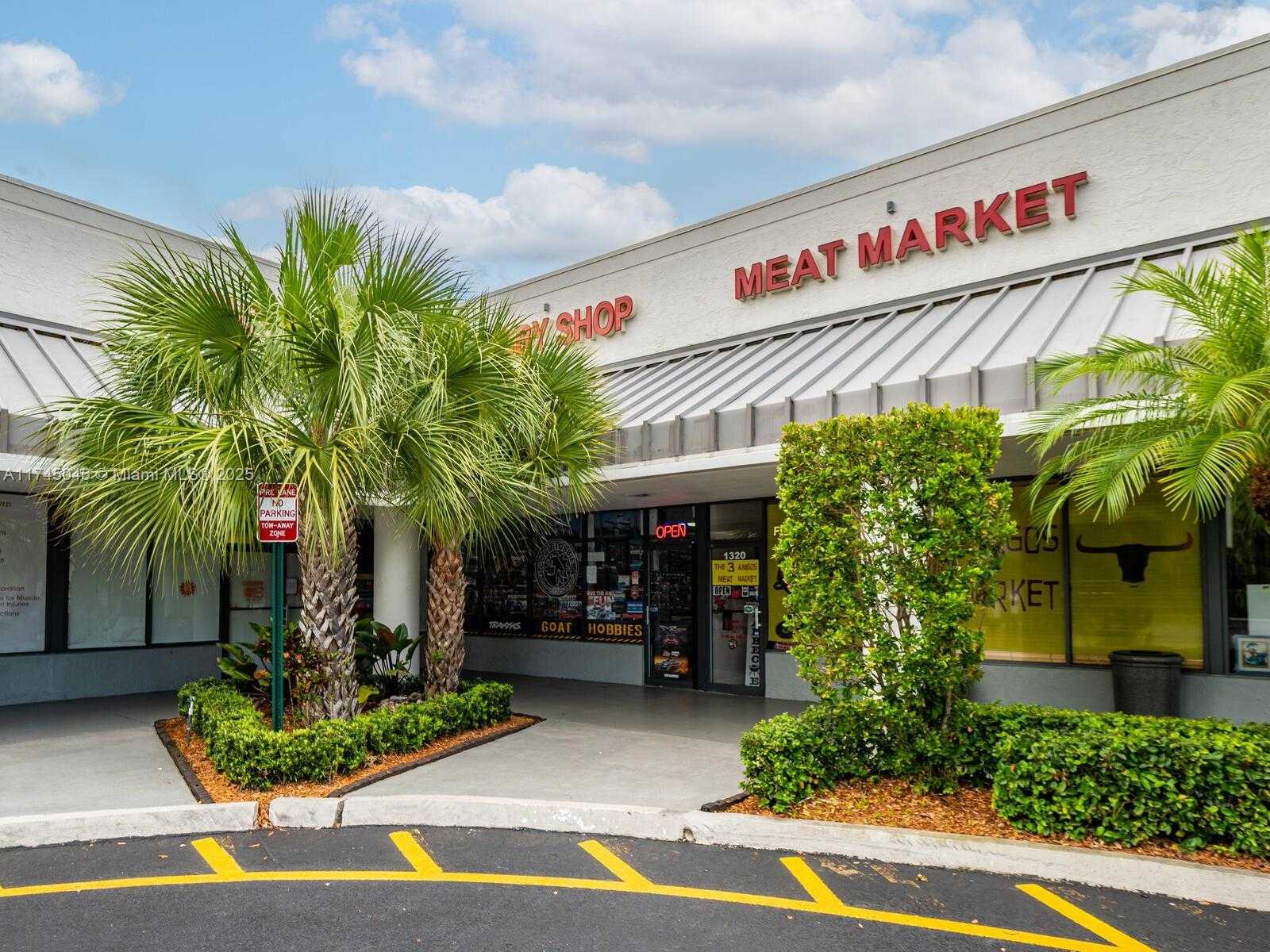 Small Image of 1320 SOUTH WEST 160TH AVE, Weston Number 35
