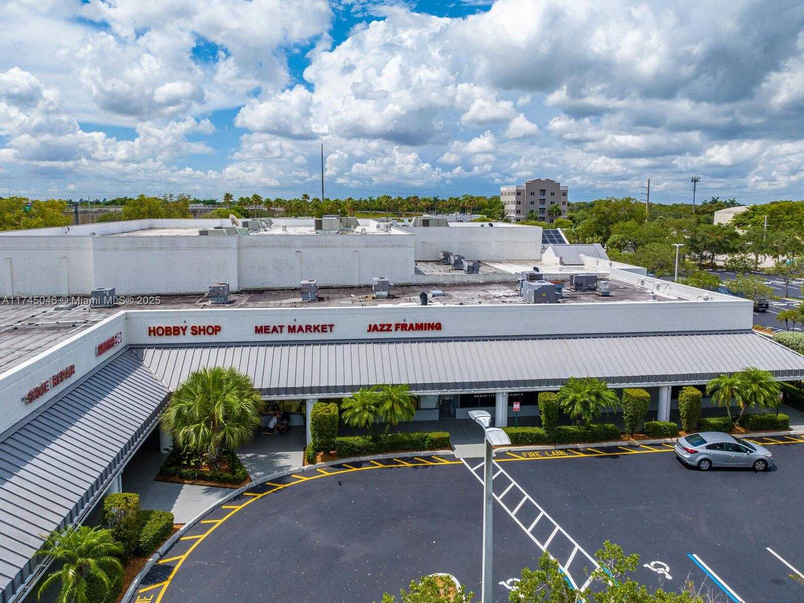 Small Image of 1320 SOUTH WEST 160TH AVE, Weston Number 36