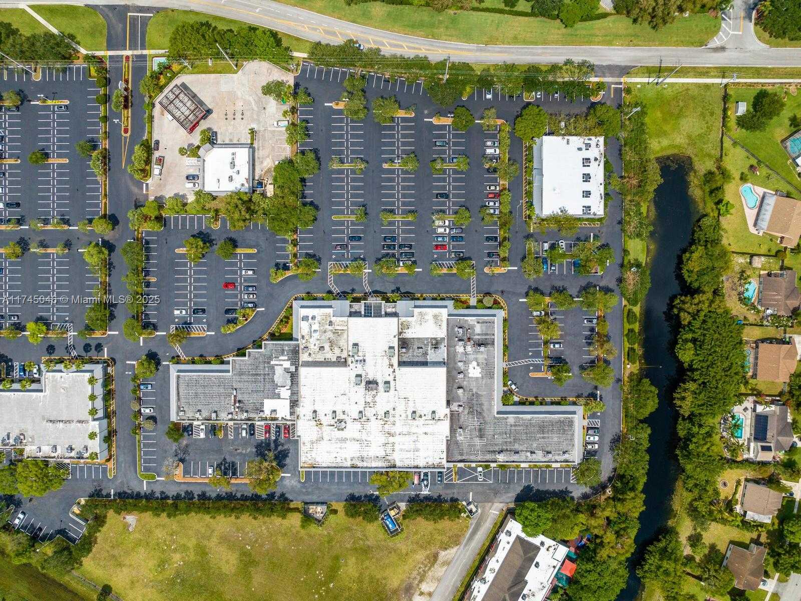 Small Image of 1320 SOUTH WEST 160TH AVE, Weston Number 37