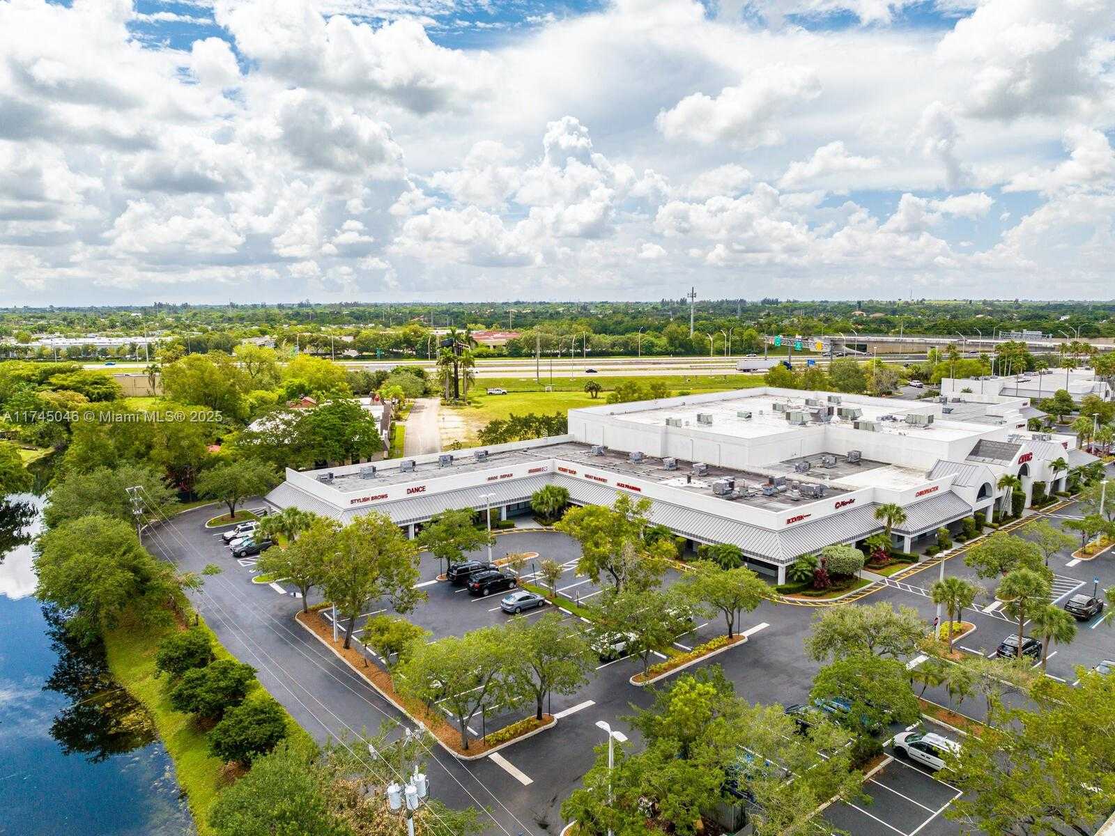 Small Image of 1320 SOUTH WEST 160TH AVE, Weston Number 40