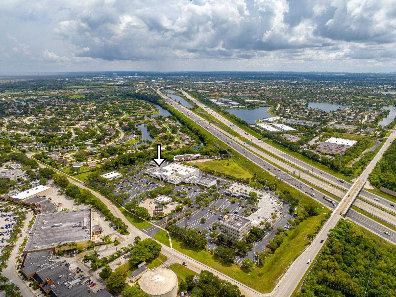 Small Image of 1320 SOUTH WEST 160TH AVE, Weston Number 46