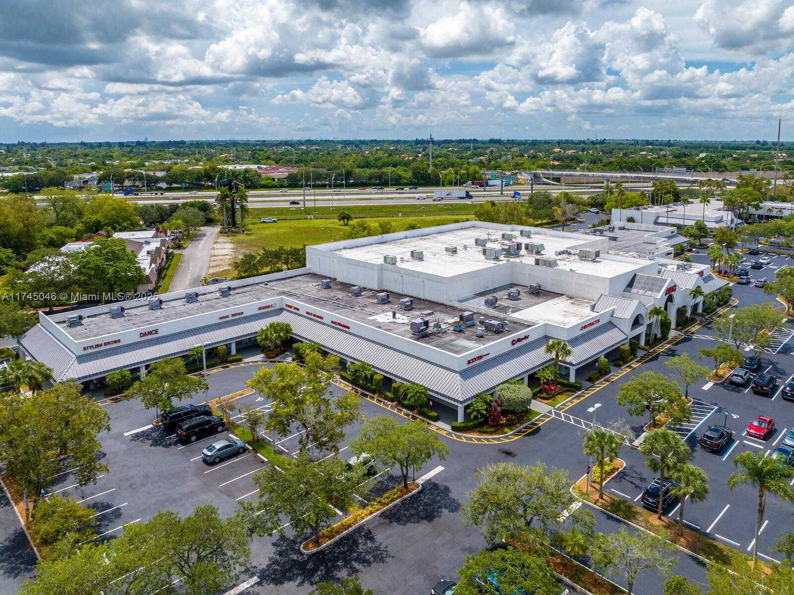 Small Image of 1320 SOUTH WEST 160TH AVE, Weston Number 56