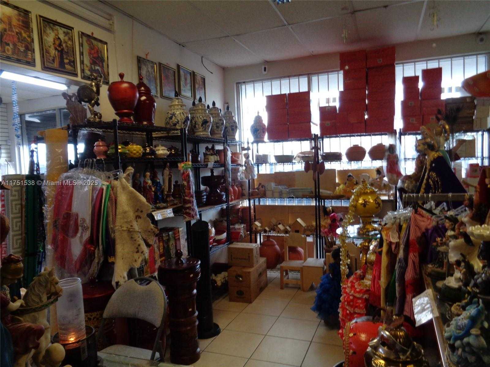 Small Image of 6515 Pembroke Rd, Hollywood, FL 33023, USA Number 20