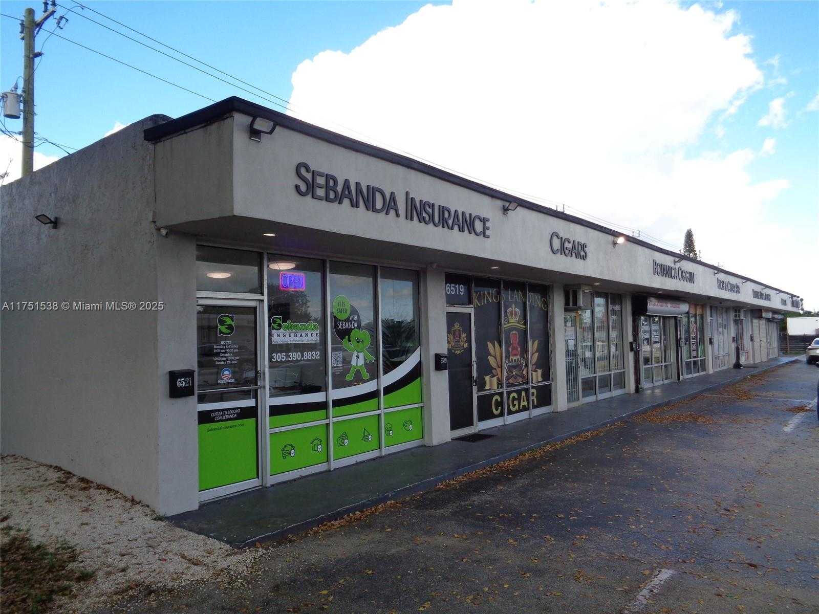 Small Image of 6515 Pembroke Rd, Hollywood, FL 33023, USA Number 5