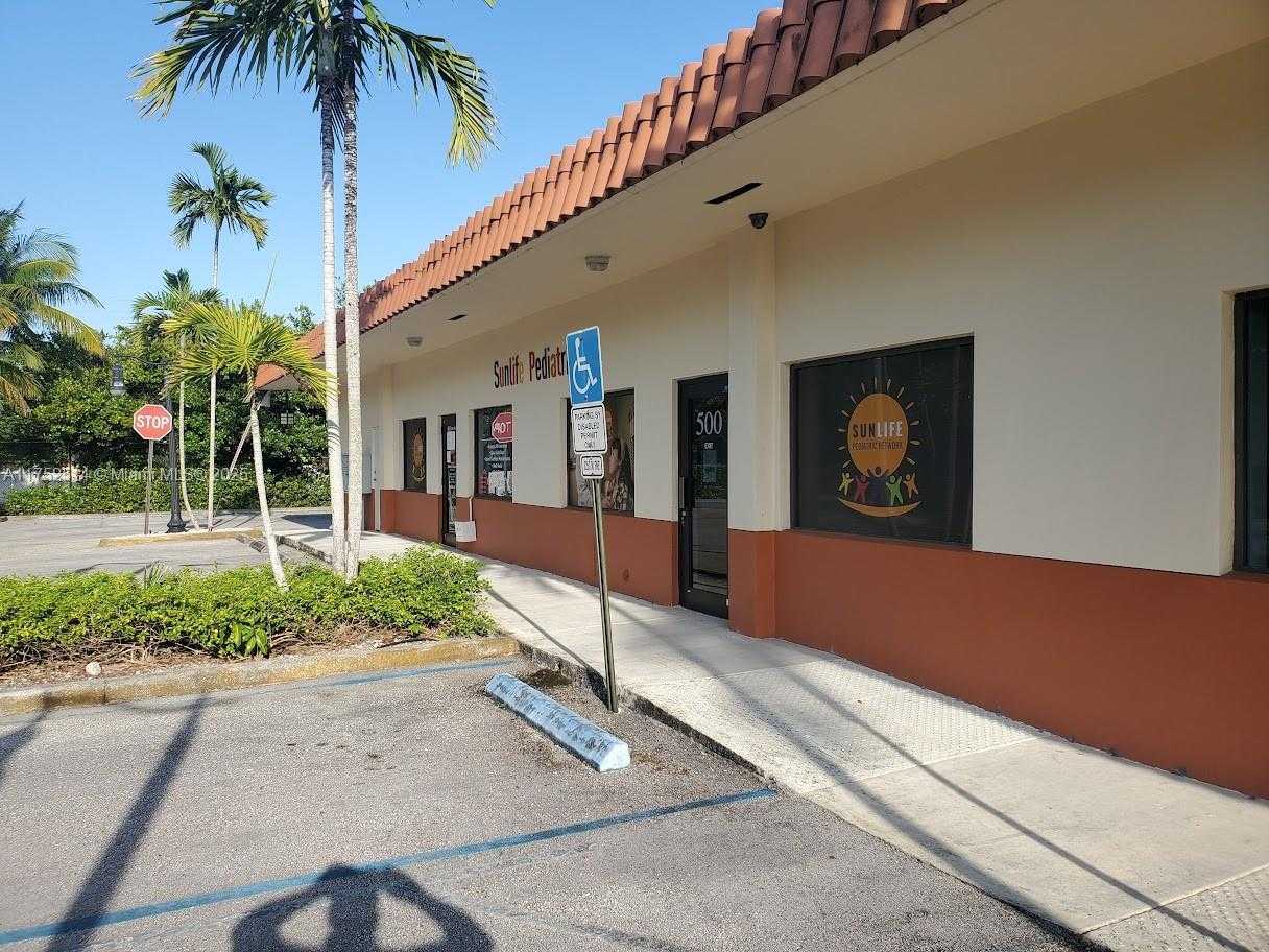Small Image of 330 SOUTH STATE ROAD 7, Plantation Number 36