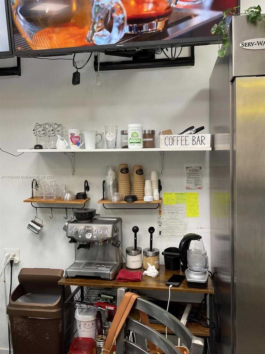 Small Image of 6701 MAIN ST, Miami Lakes Number 18
