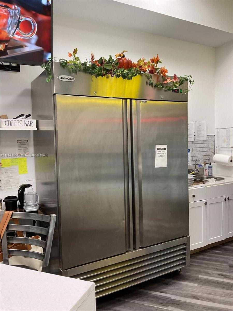 Small Image of 6701 MAIN ST, Miami Lakes Number 19