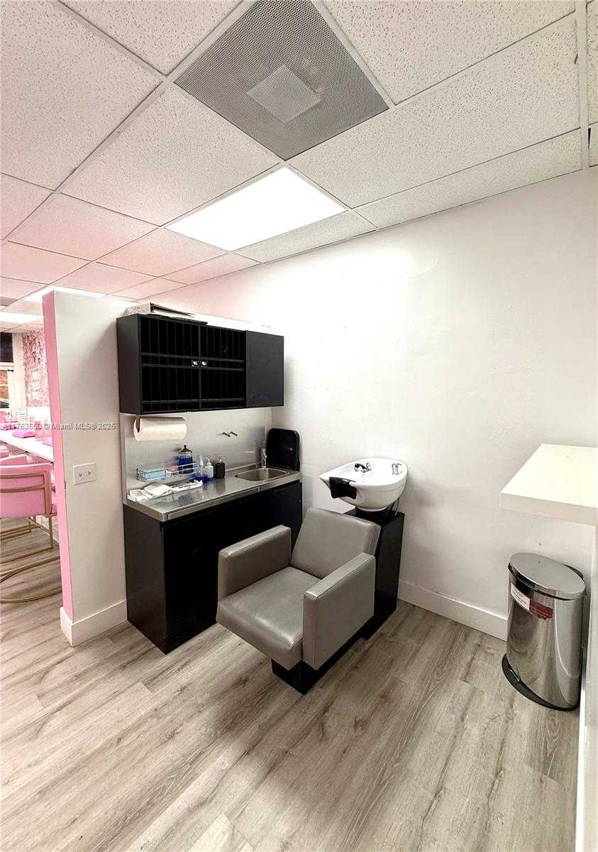 Small Image of Coral Gables Number 7