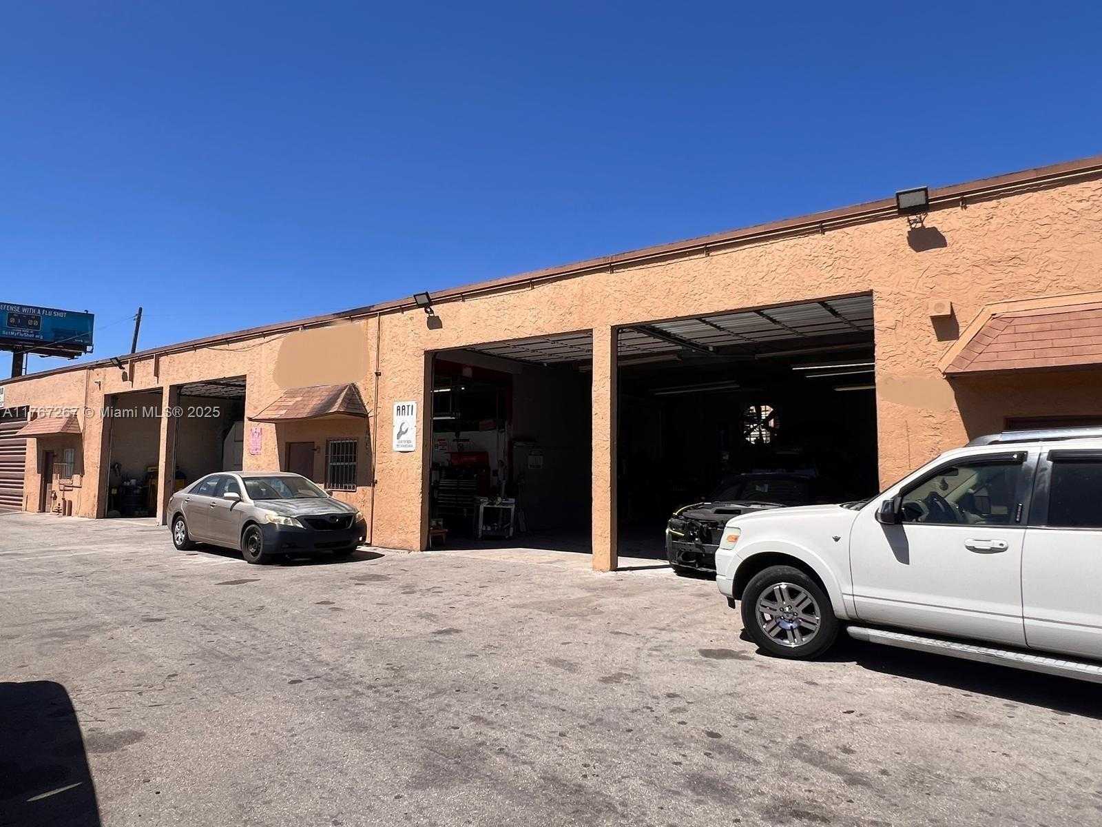 Small Image of BODY SHOP BUSINESS FOR SALE, Hialeah Number 18