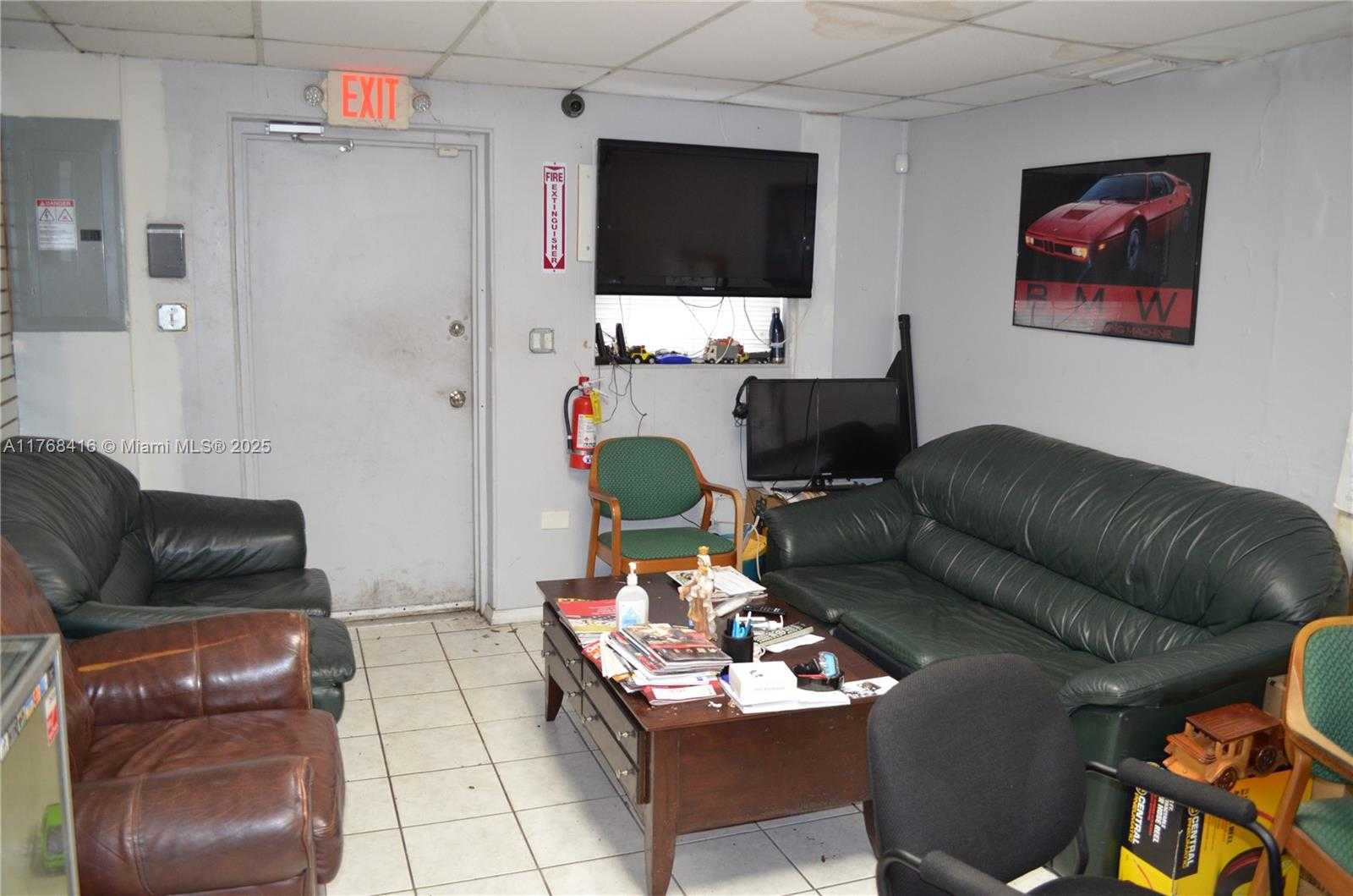 Small Image of 7880 NORTH WEST 55TH ST, Doral Number 4