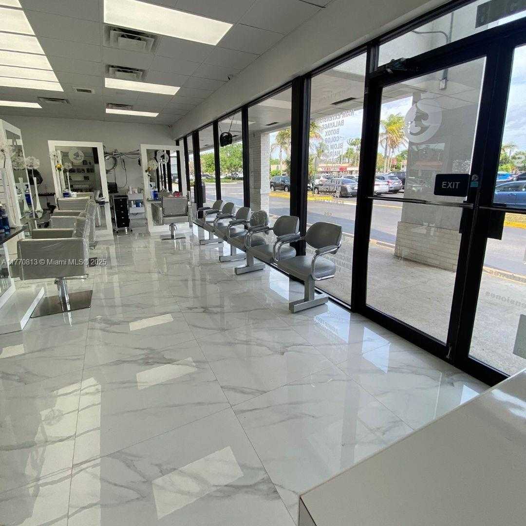 Small Image of 6568 NORTH WEST 186TH ST, Hialeah Number 7