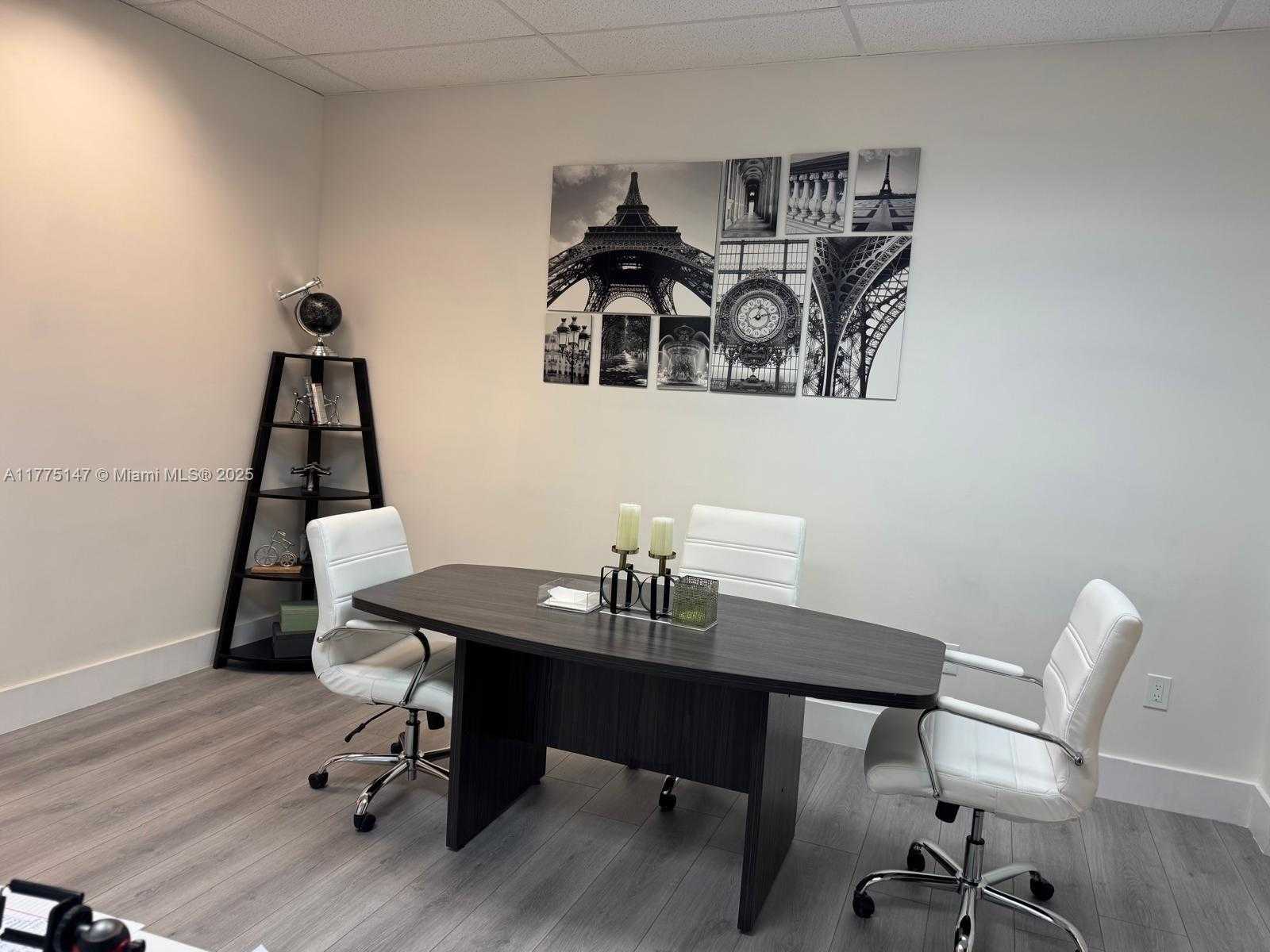 Small Image of 2893 EXECUTIVE PARK DR, Weston Number 4