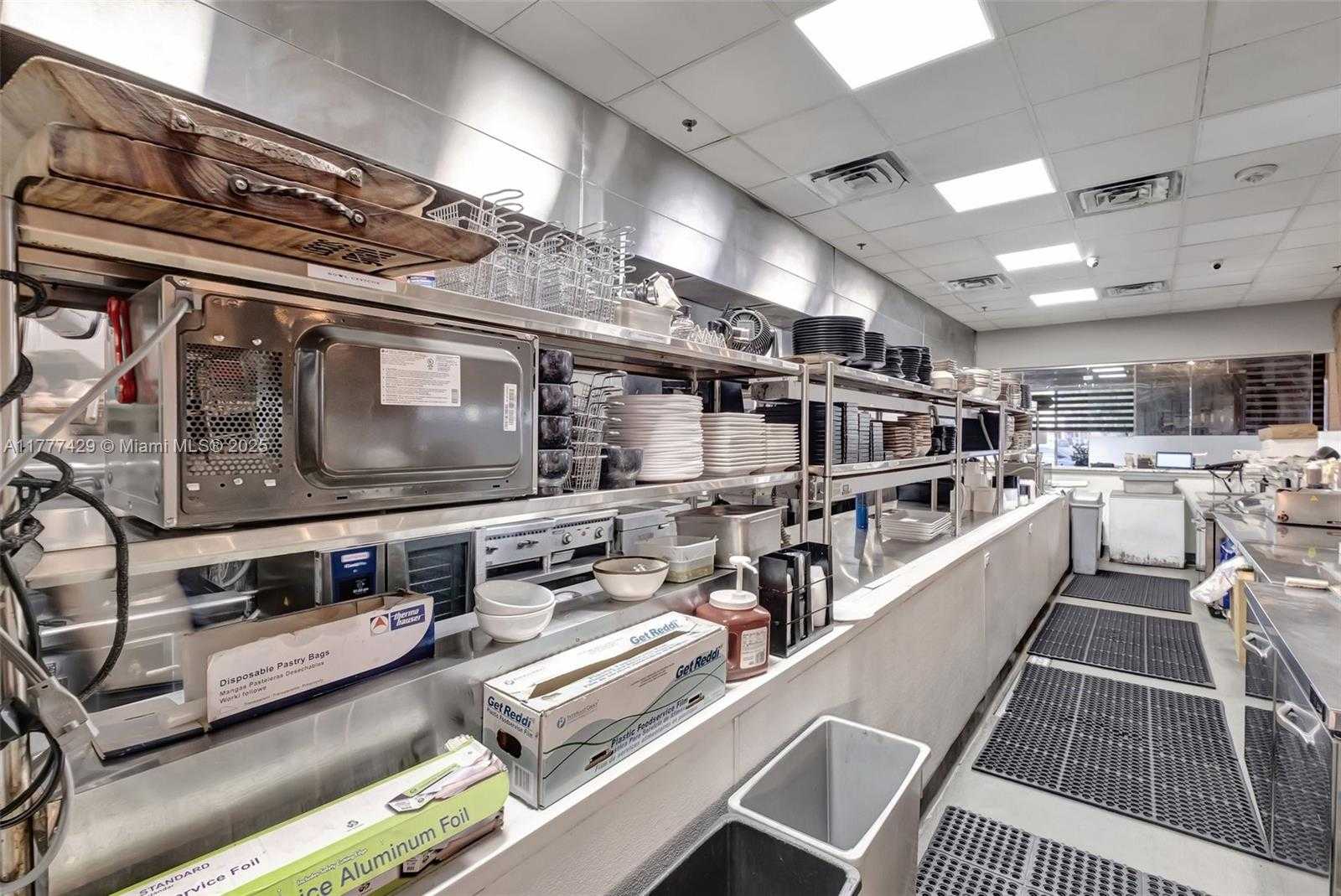Small Image of 7 NORTH WEST 25TH ST, Doral Number 31