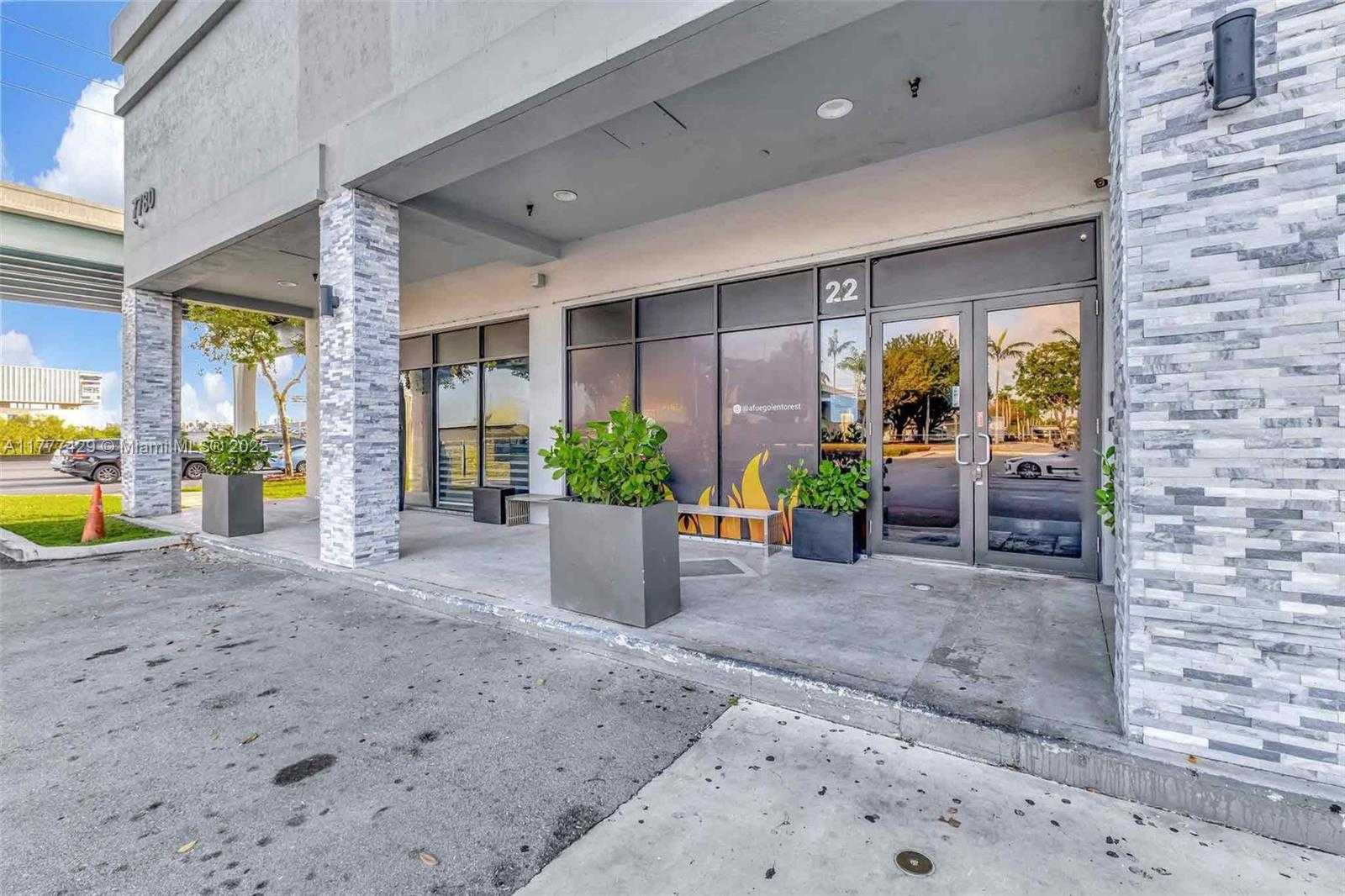 Small Image of 7 NORTH WEST 25TH ST, Doral Number 45
