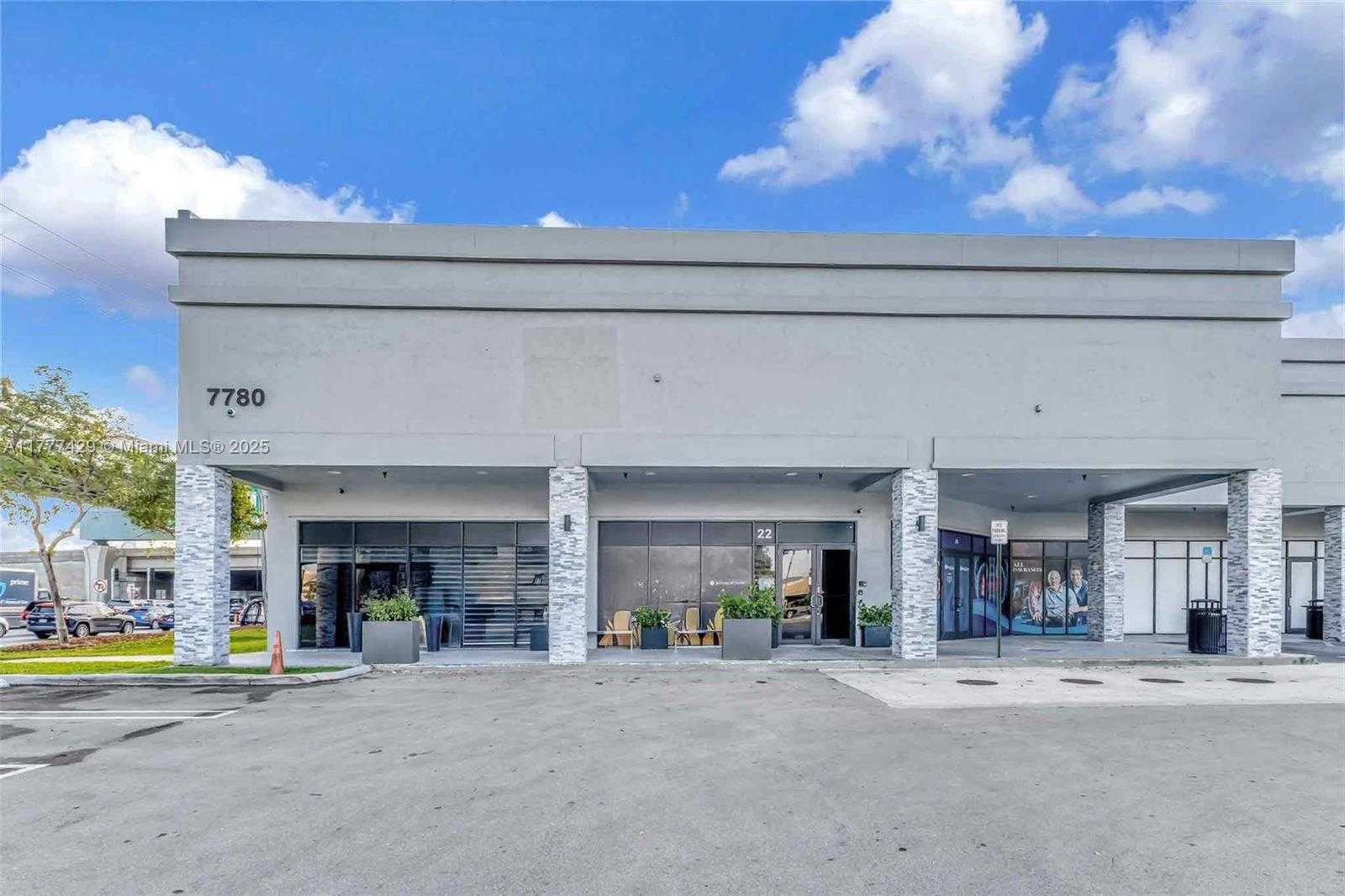 Small Image of 7 NORTH WEST 25TH ST, Doral Number 46