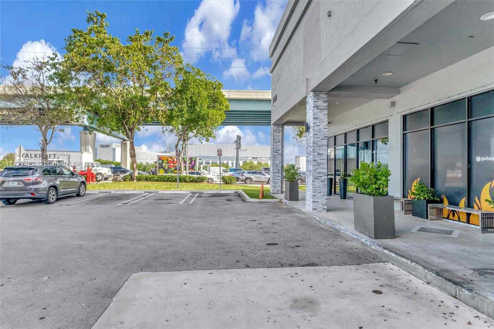 Small Image of 7 NORTH WEST 25TH ST, Doral Number 49