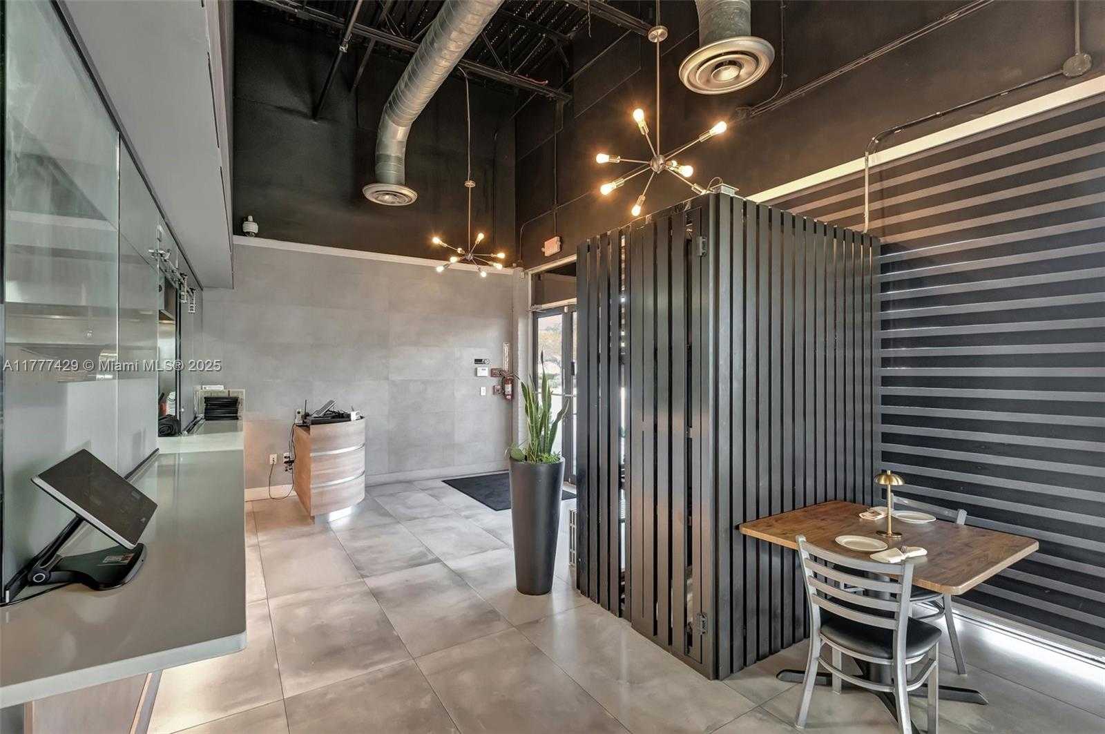 Small Image of 7 NORTH WEST 25TH ST, Doral Number 6