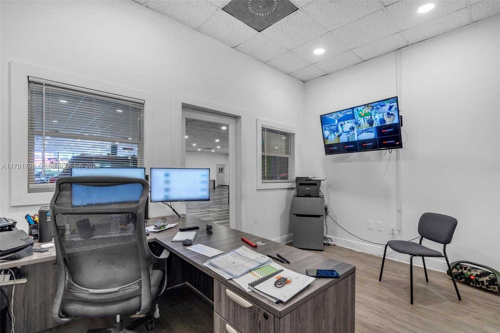 Small Image of 2300 NW 27TH AVE, Miami Number 18
