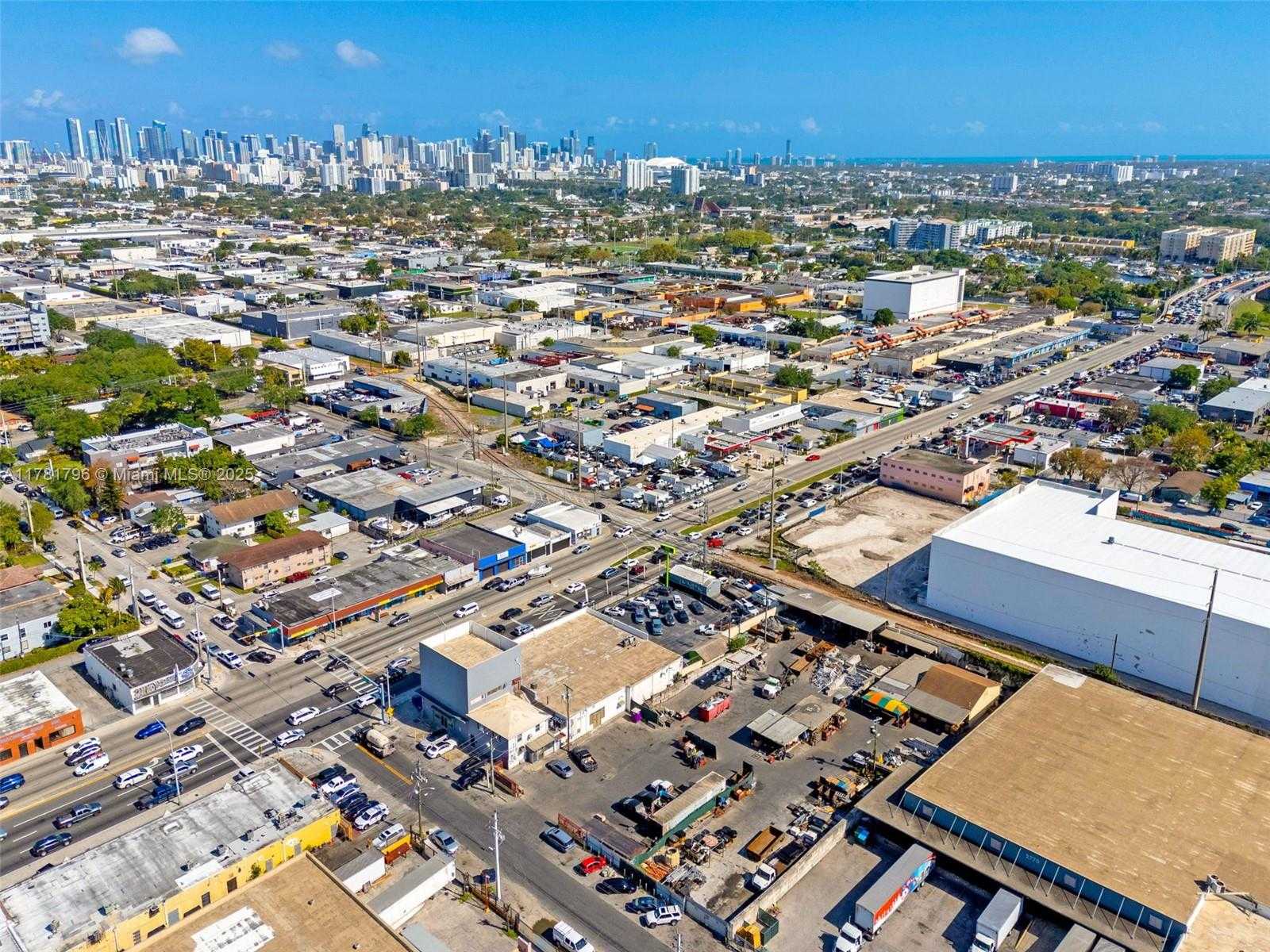 Small Image of 2300 NW 27TH AVE, Miami Number 32