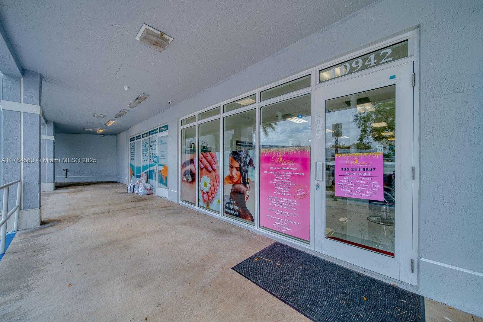 Small Image of BEAUTY SALON FOR SALE - EUREKA & FL TURNPIKE III, Cutler Bay Number 19