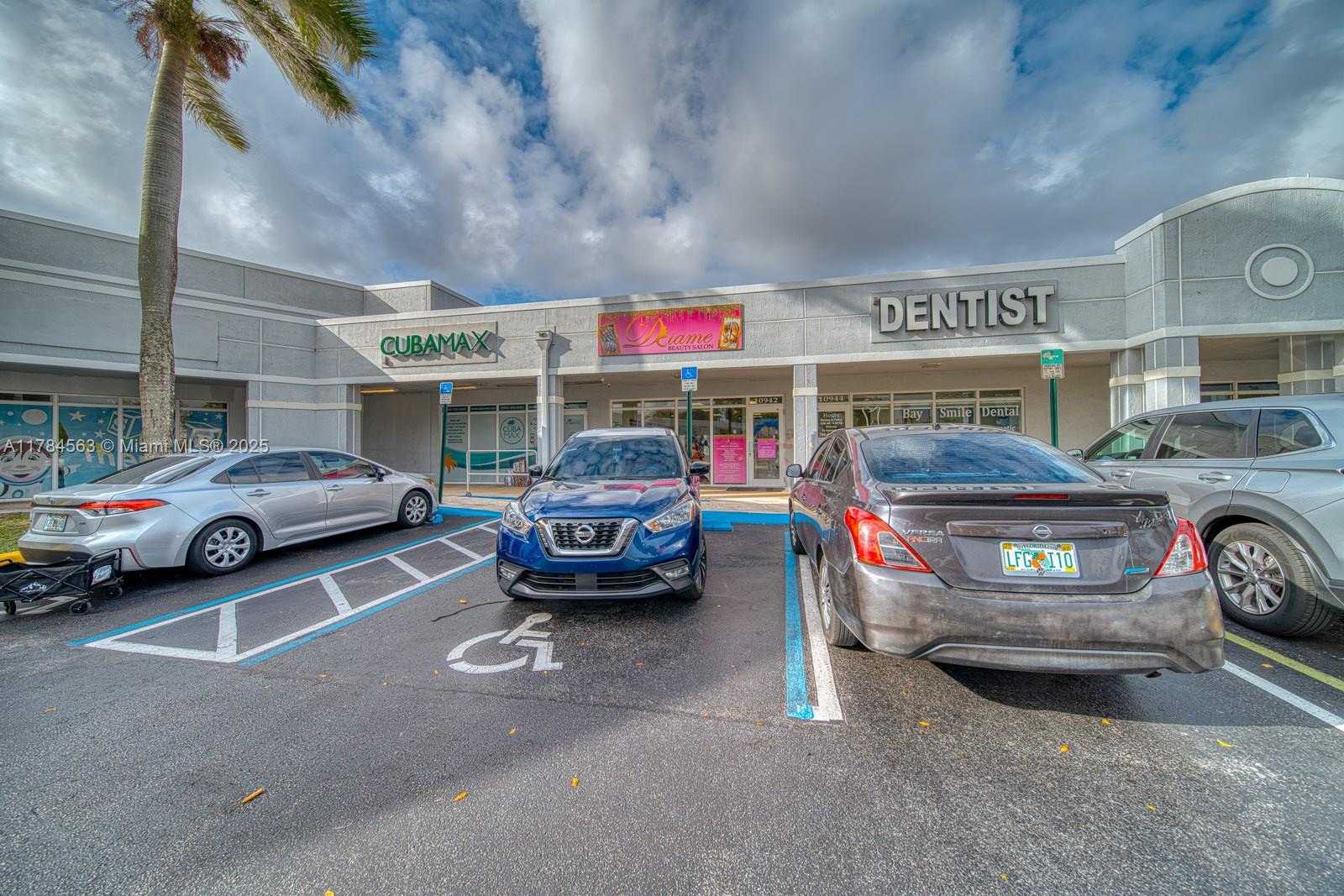 Small Image of BEAUTY SALON FOR SALE - EUREKA & FL TURNPIKE III, Cutler Bay Number 22