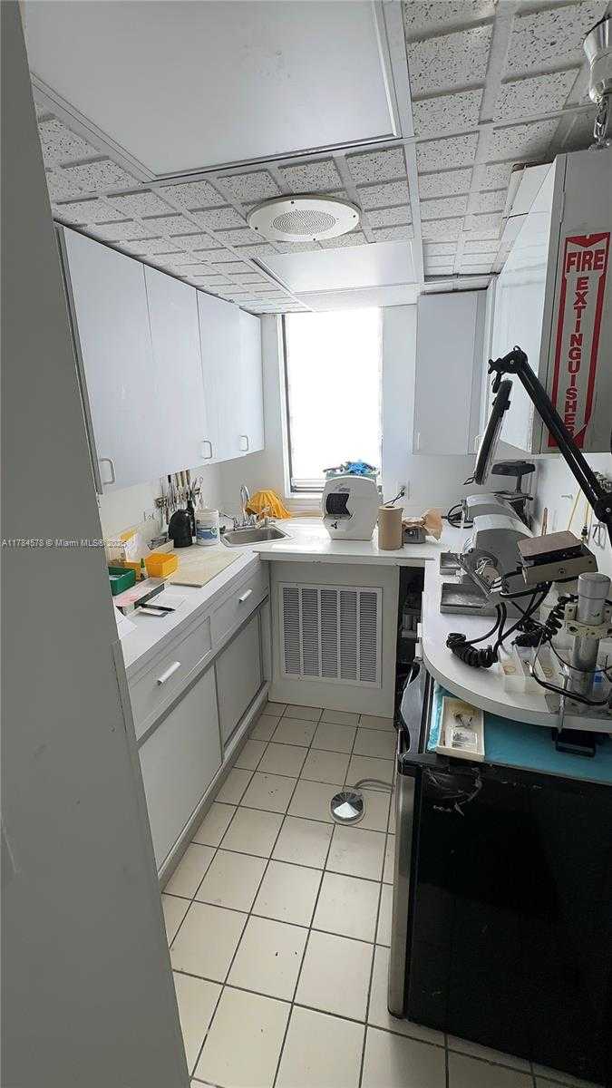 Small Image of 4011 WEST FLAGLER ST, Miami Number 10