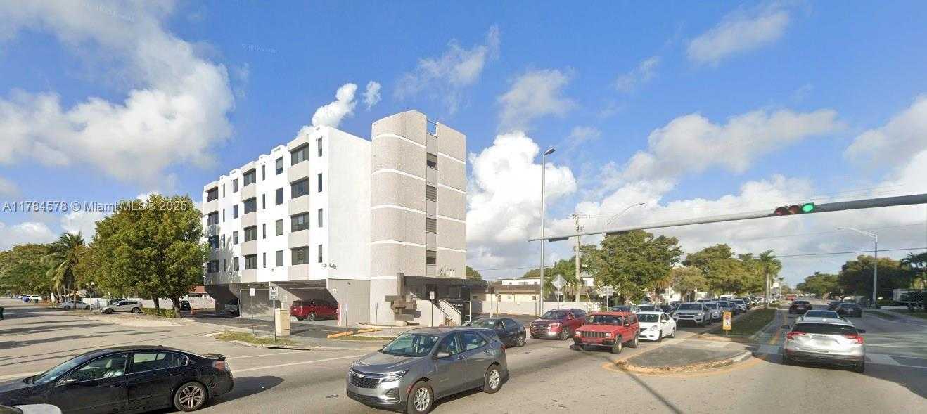 Small Image of 4011 WEST FLAGLER ST, Miami Number 2