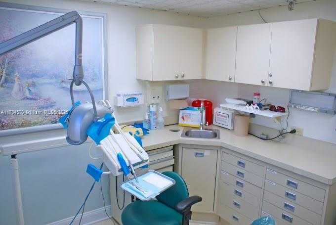 Small Image of 4011 WEST FLAGLER ST, Miami Number 6