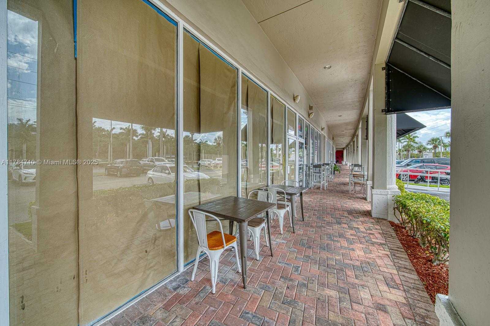 Small Image of IN NORTH MIAMI BEACH, North Miami Beach Number 24