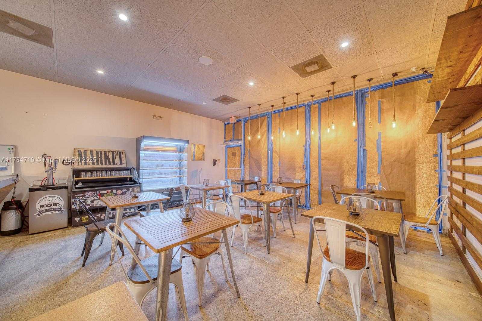 Small Image of IN NORTH MIAMI BEACH, North Miami Beach Number 8