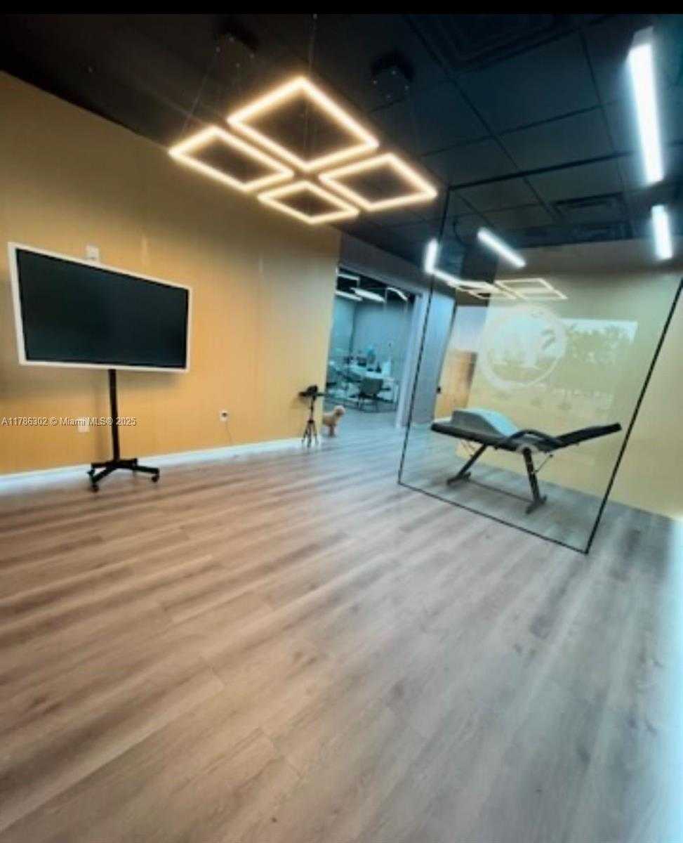 Small Image of CONFIDENTIAL, West Miami Number 3