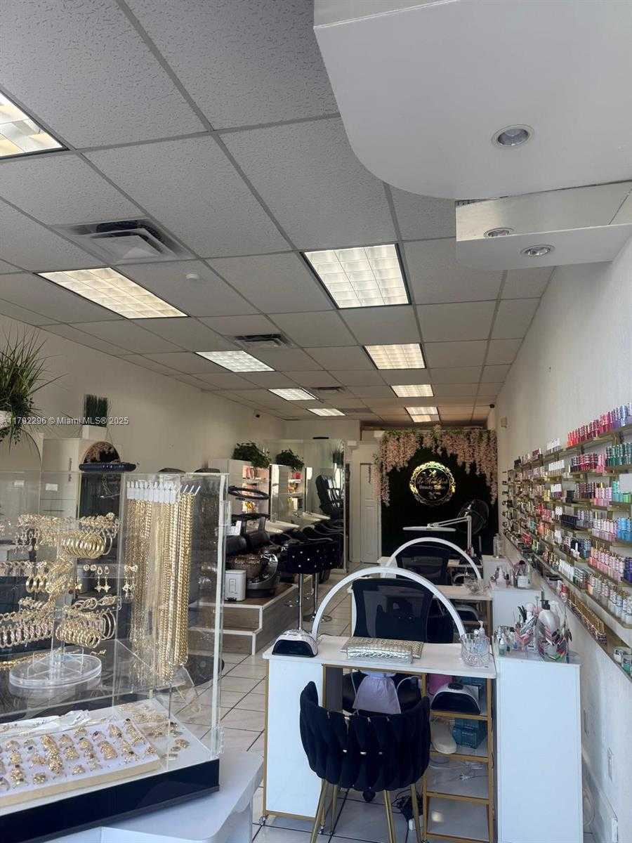 Small Image of 6450 WEST FLAGLER ST, Miami Number 10