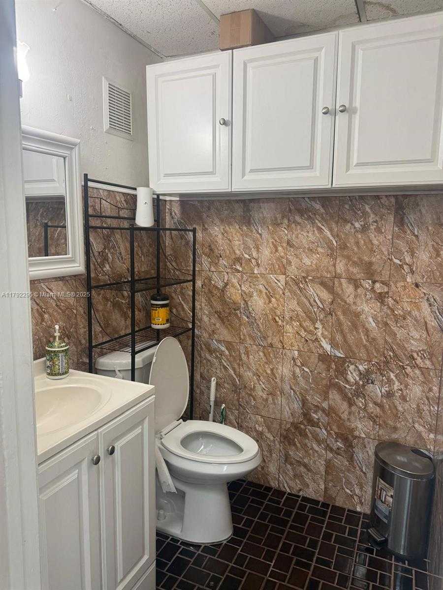 Small Image of 6450 WEST FLAGLER ST, Miami Number 2