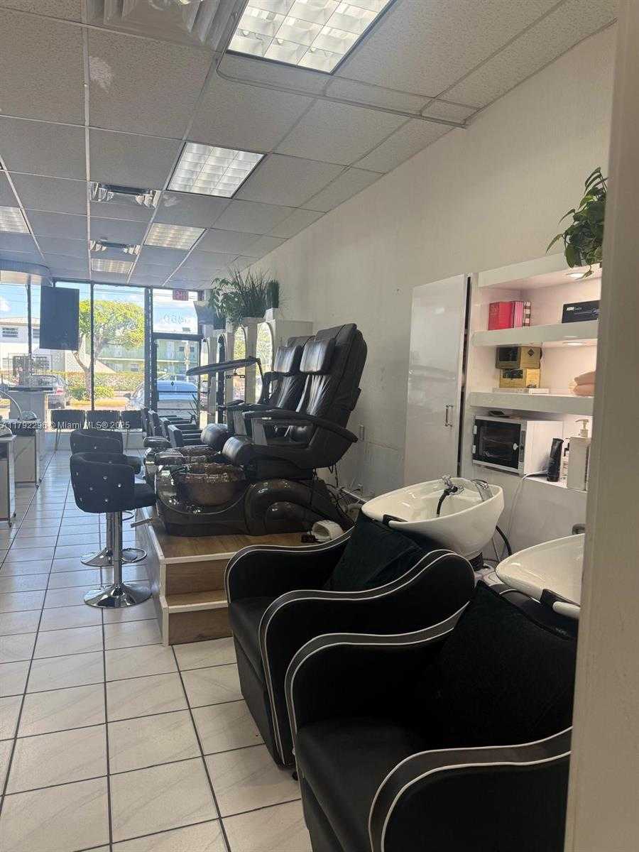 Small Image of 6450 WEST FLAGLER ST, Miami Number 25