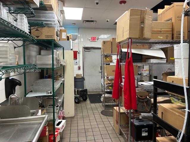 Small Image of 1678 NORTH EAST SUBSHOP, North Miami Beach Number 19
