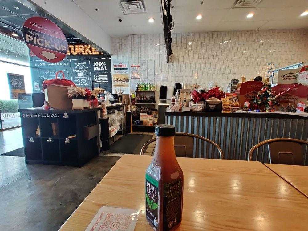 Small Image of 1678 NORTH EAST SUBSHOP, North Miami Beach Number 29