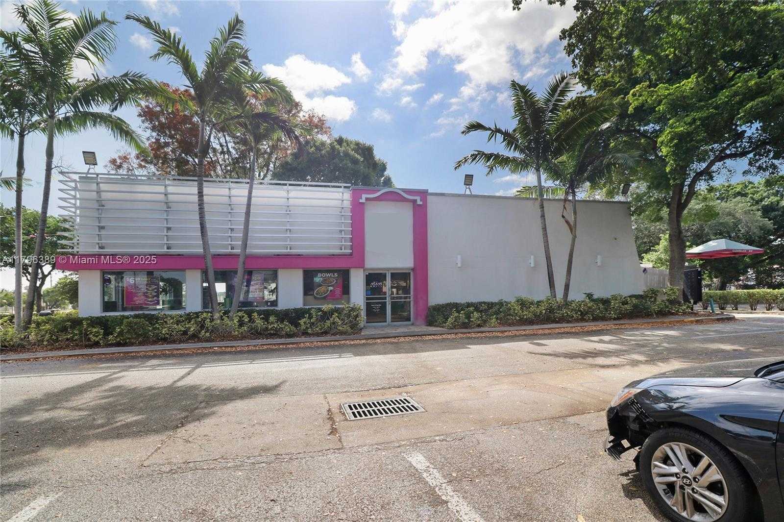 Small Image of Pompano Beach Number 10
