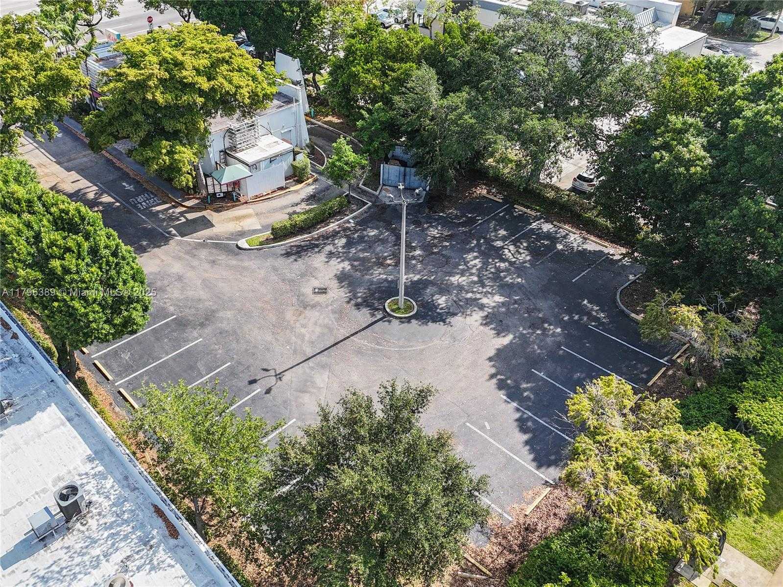 Small Image of Pompano Beach Number 30